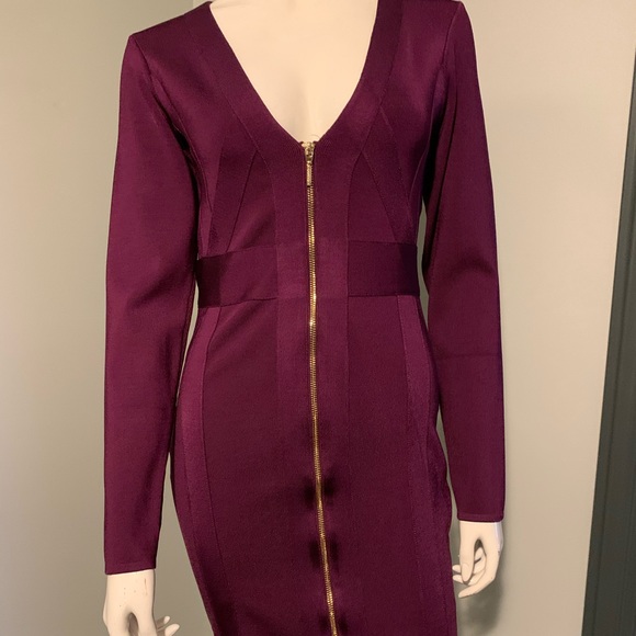 Gorgeous Guess Wine Body Con Dress - Picture 2 of 4